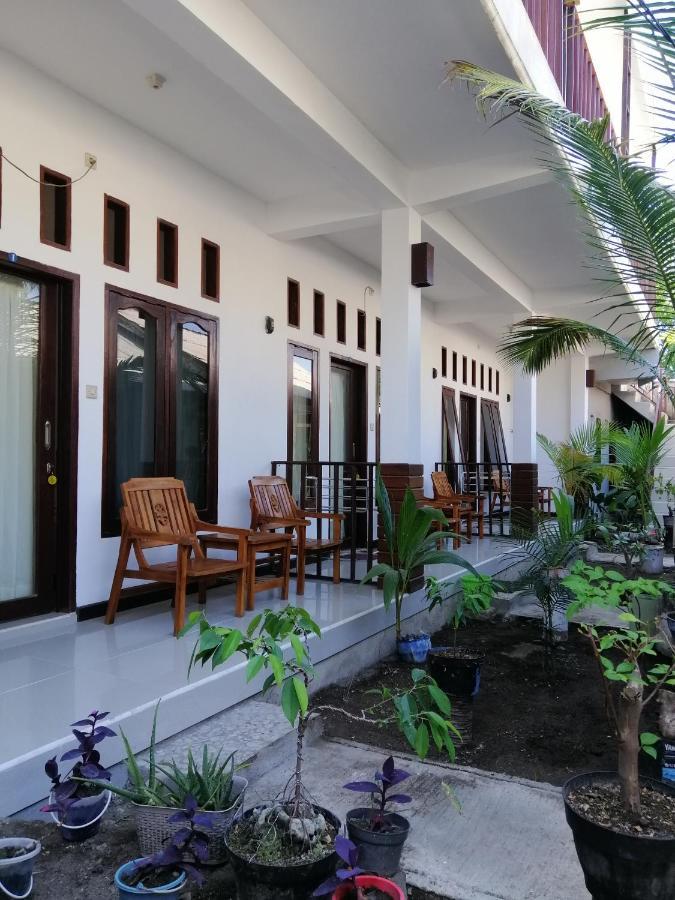 Vacation Inn Gili Gili Trawangan Exterior foto